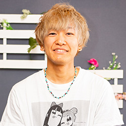 スタッフ紹介